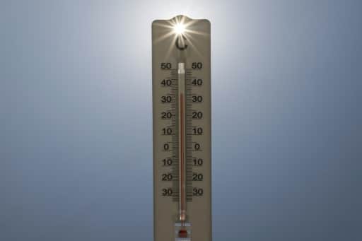 Un thermomètre indique 35°C à Montreuil, le 14 août 2025