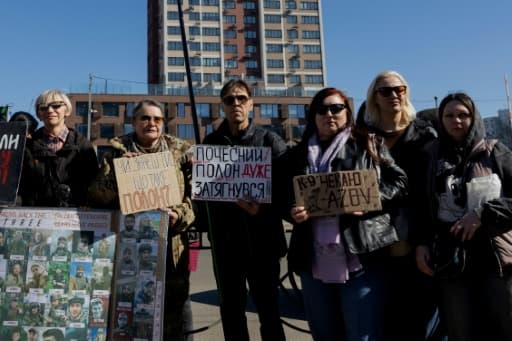 Manifestation a Kiev pour un echange de prisonniers