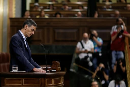 Le Premier ministre espagnol Pedro Sánchez devant les députés à Madrid
