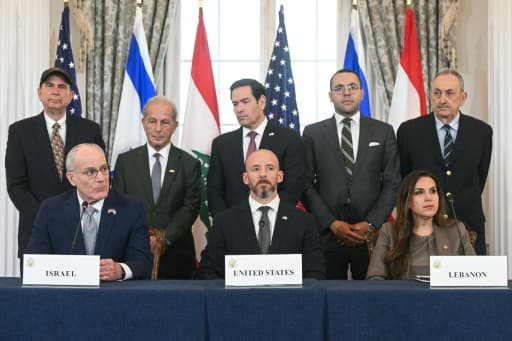 Cérémonie de signature de l'accord-cadre entre Israël, le Liban et les États-Unis au département d'État à Washington