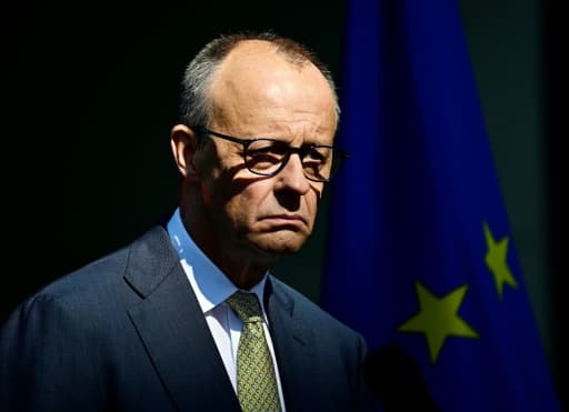 Le chancelier allemand Friedrich Merz lors d'une conférence de presse à Berlin