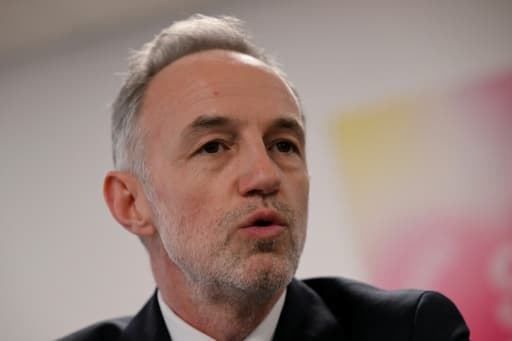 Emmanuel Grégoire, maire de Paris, présente son plan contre les violences périscolaires le 3 avril 2026